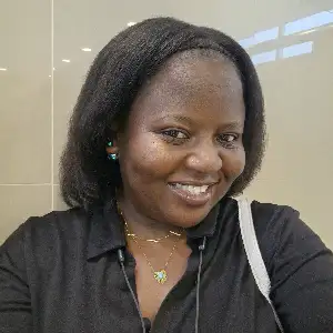 Carolyn photo 3