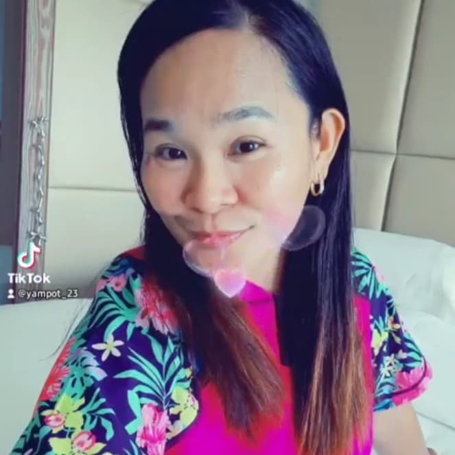 Evelyn — Babysitter in Dubai
