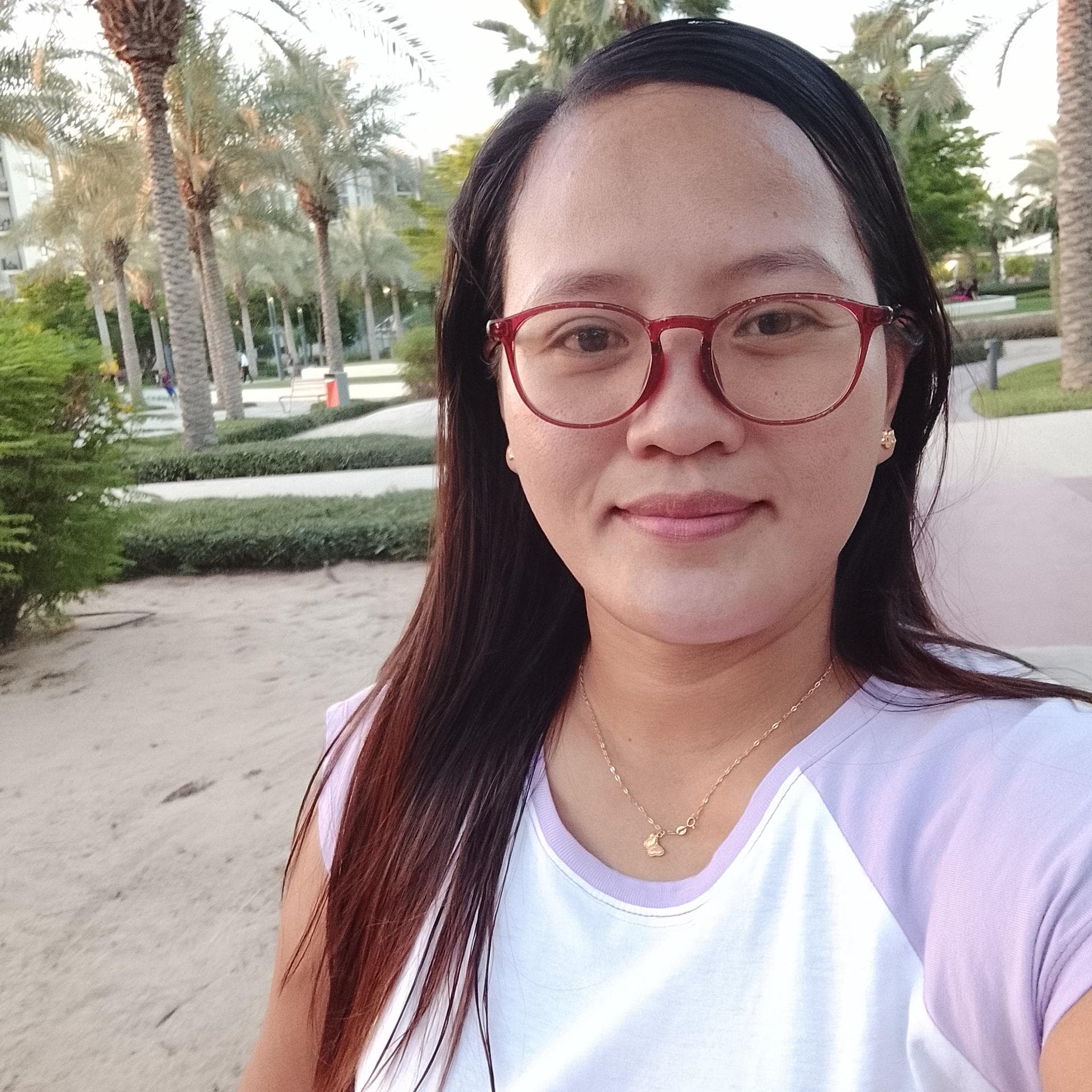 Janine — Babysitter in Dubai