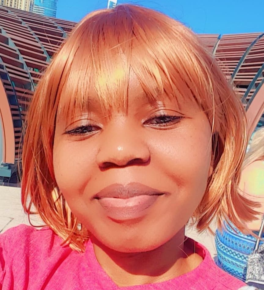 Veronica — Babysitter in Dubai