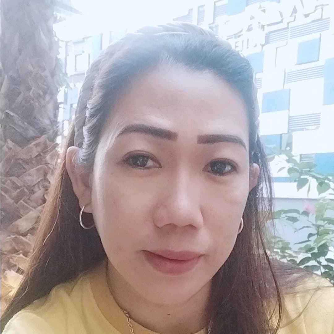 Irish — Babysitter in Dubai