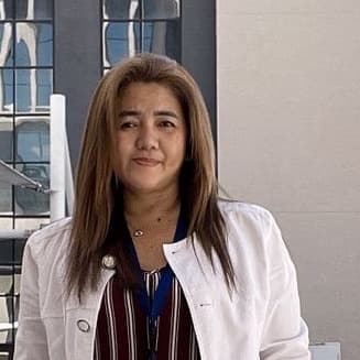 Michelle — Babysitter in Dubai