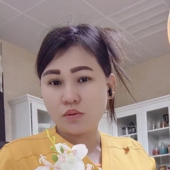 Noring — Babysitter in Dubai