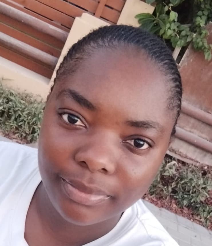 Atioki Fotabong — Babysitter in Dubai