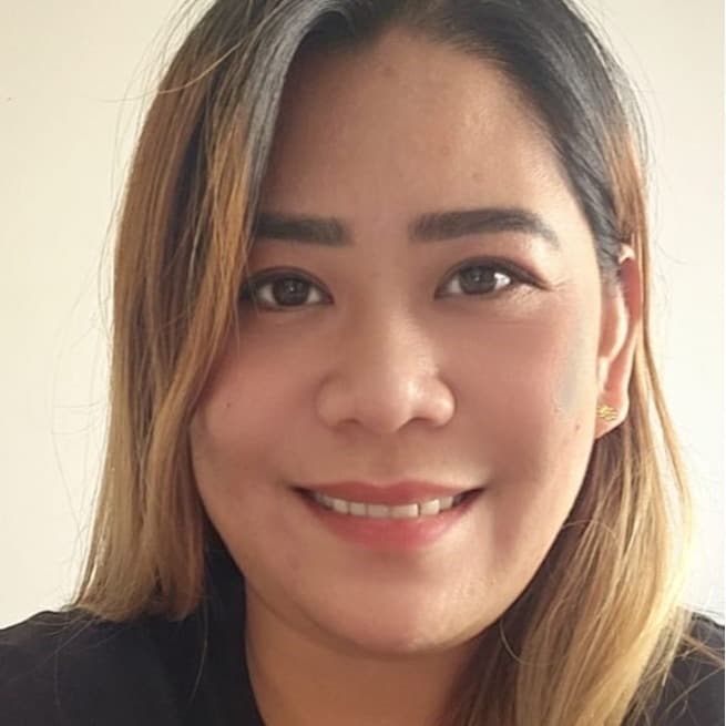 Charmaine — Babysitter in Dubai
