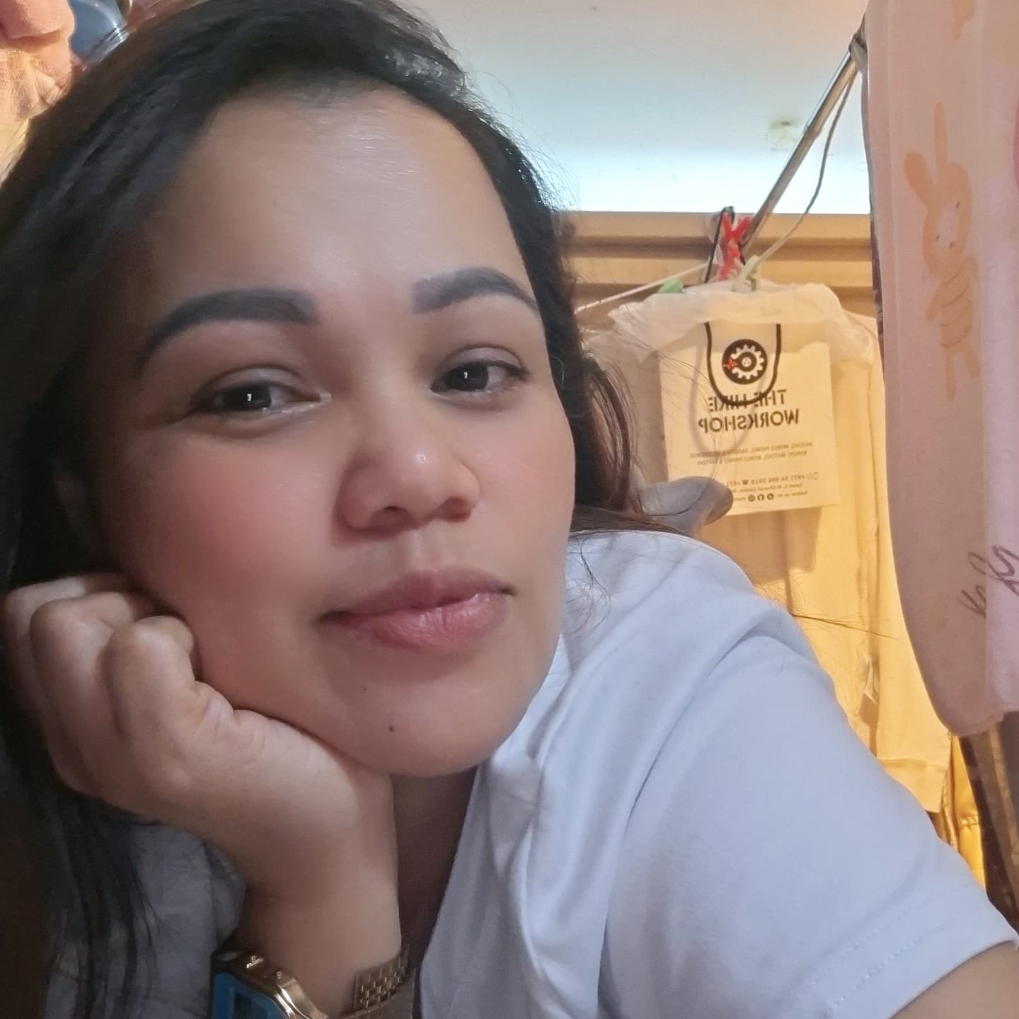Myrna — Babysitter in Dubai