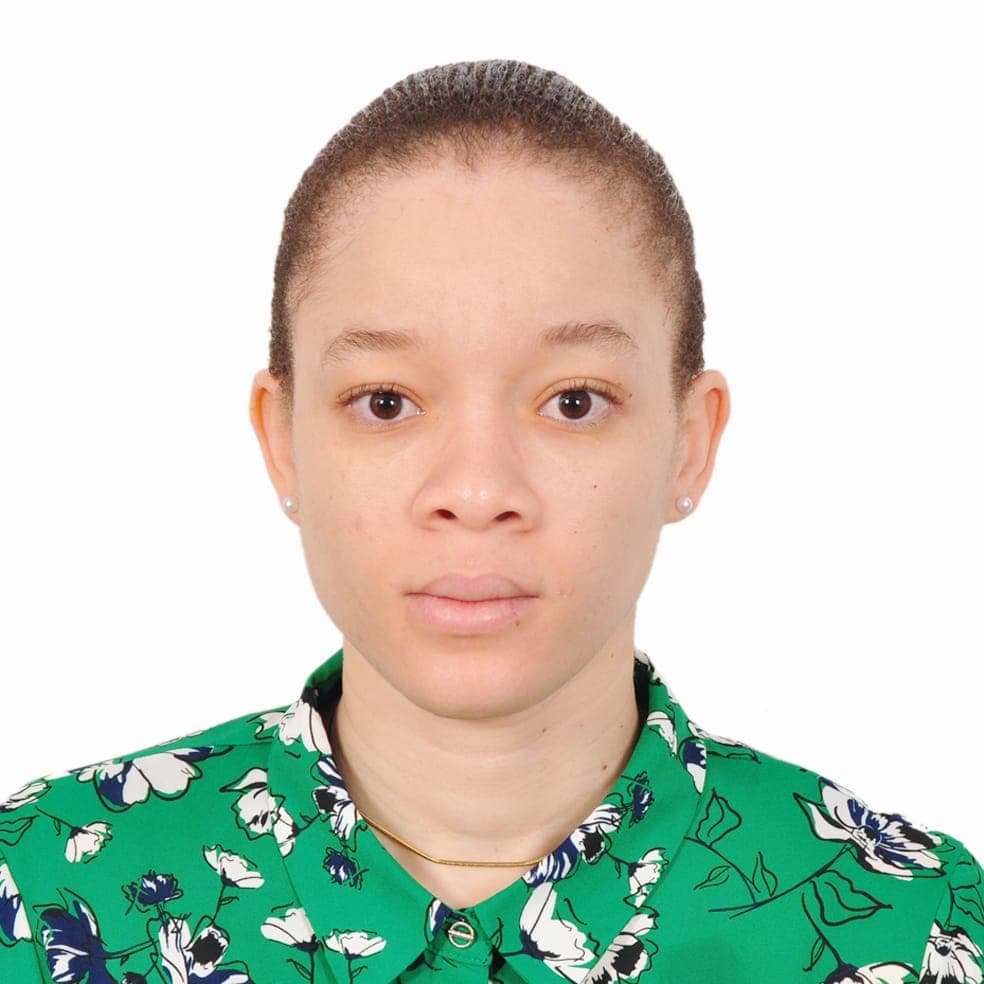 Sally — Babysitter in Muharraq