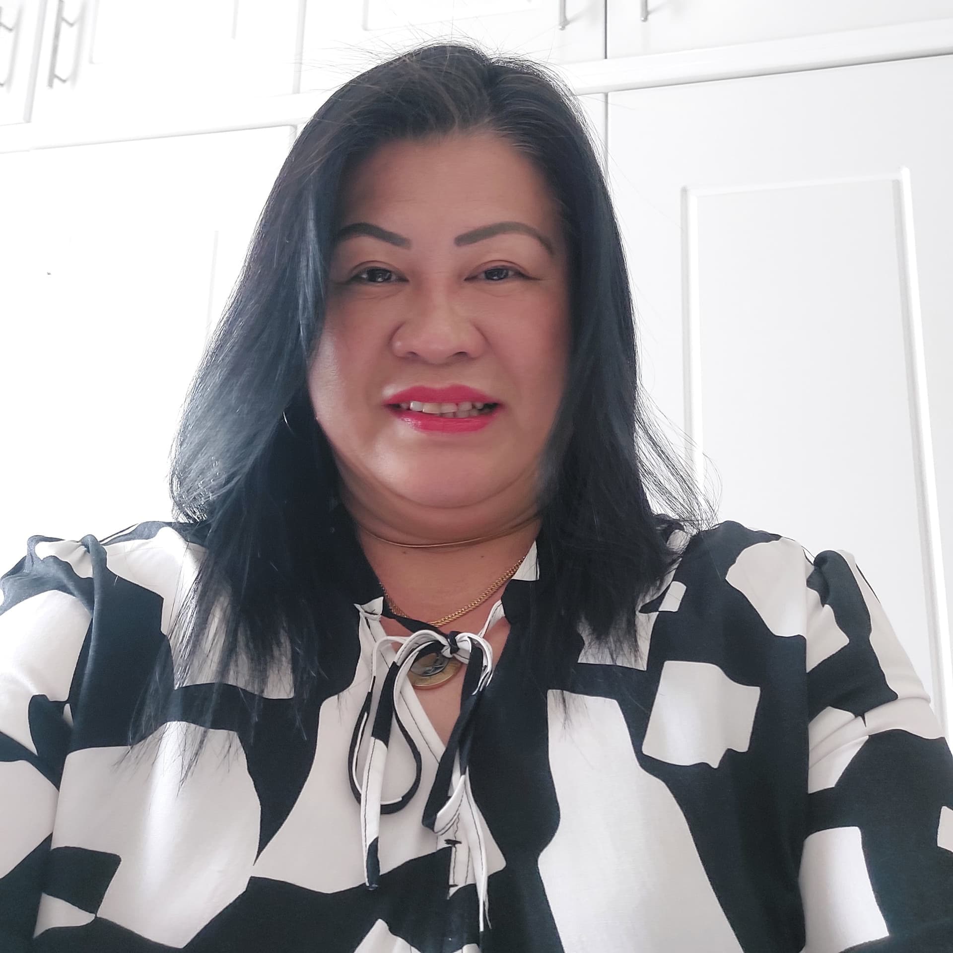 Phoebe — Driver / Chauffeur in Ajman