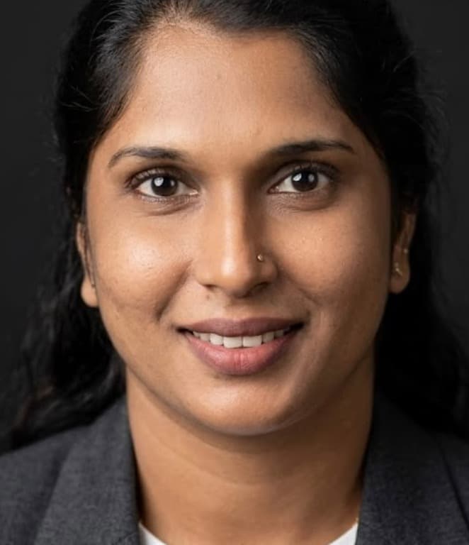 Dilhani — Babysitter in Dubai