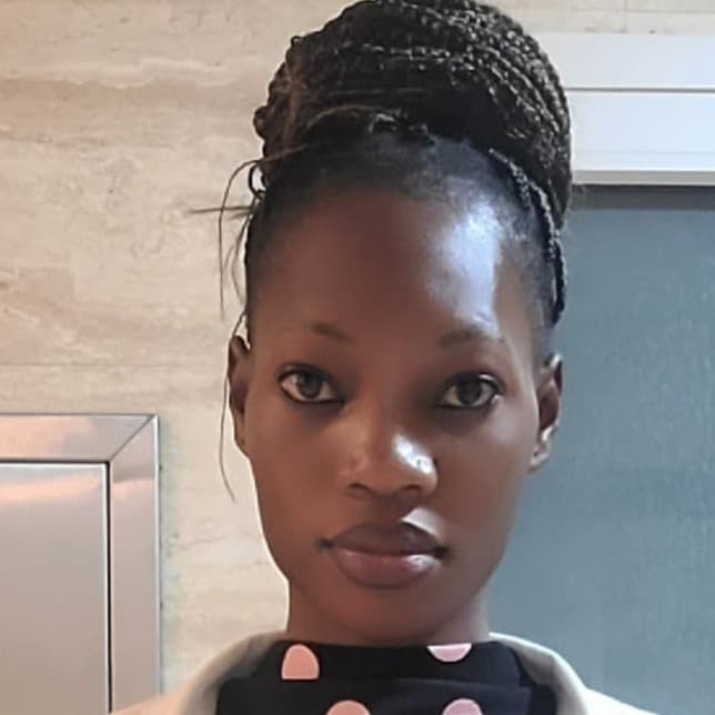 Noreen — Nanny / Maid in Dubai